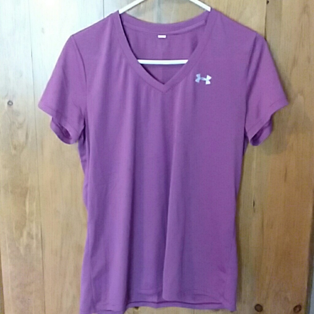 Under Armour t-shirt